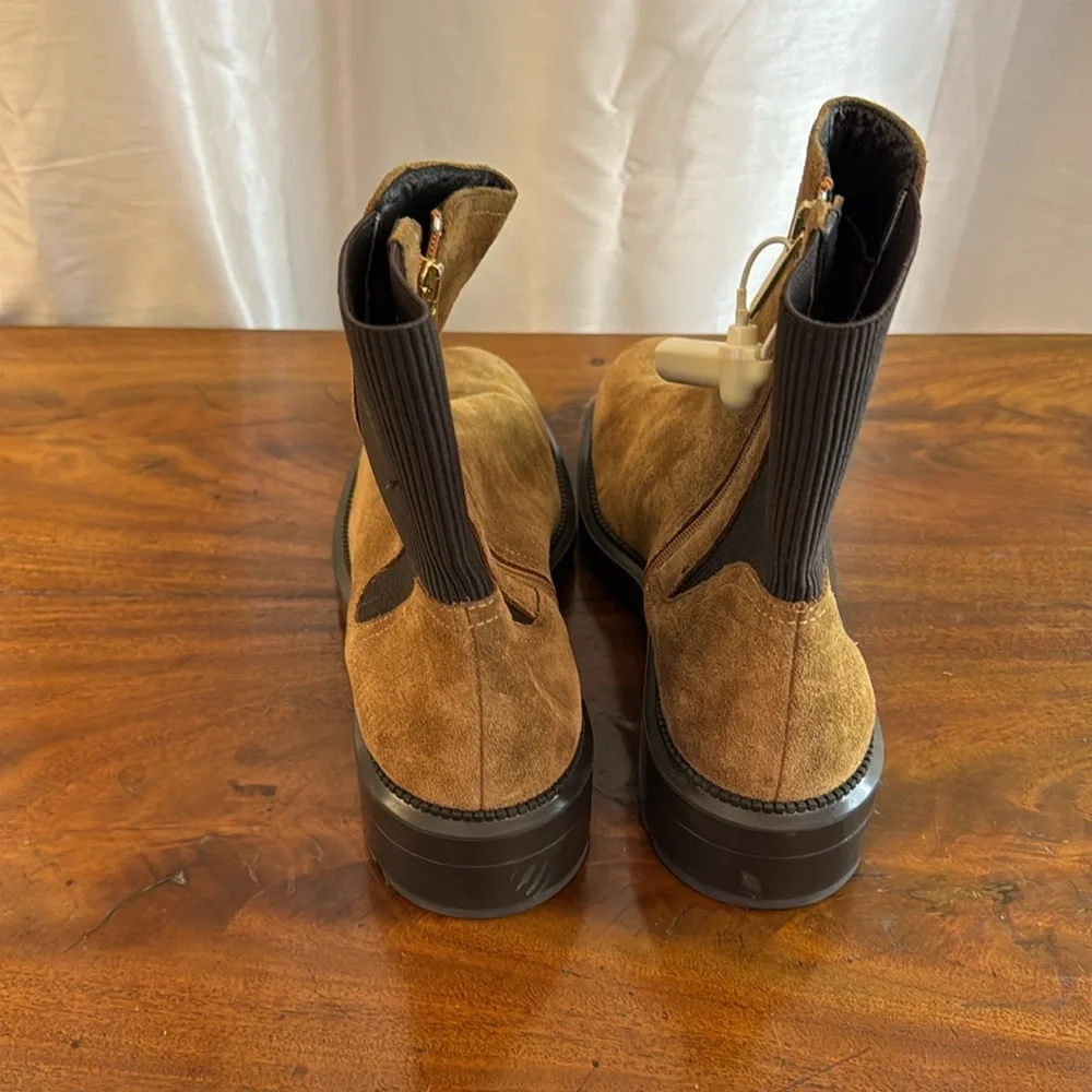 NEW!! Aquatalia Women’s Lauda Weatherproof Chelsea Ankle Boot Bootie, Suede - Picture 5 of 5